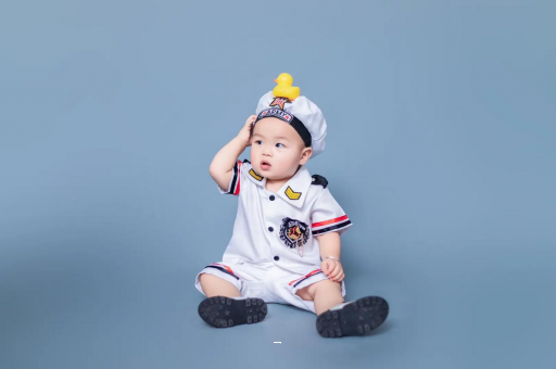 广州包生男孩的试管医院宝宝手心脚心烫